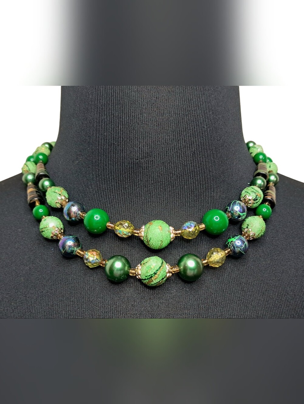 Vintage 1950s Japan Double Strand Green Beaded Choker Necklace
